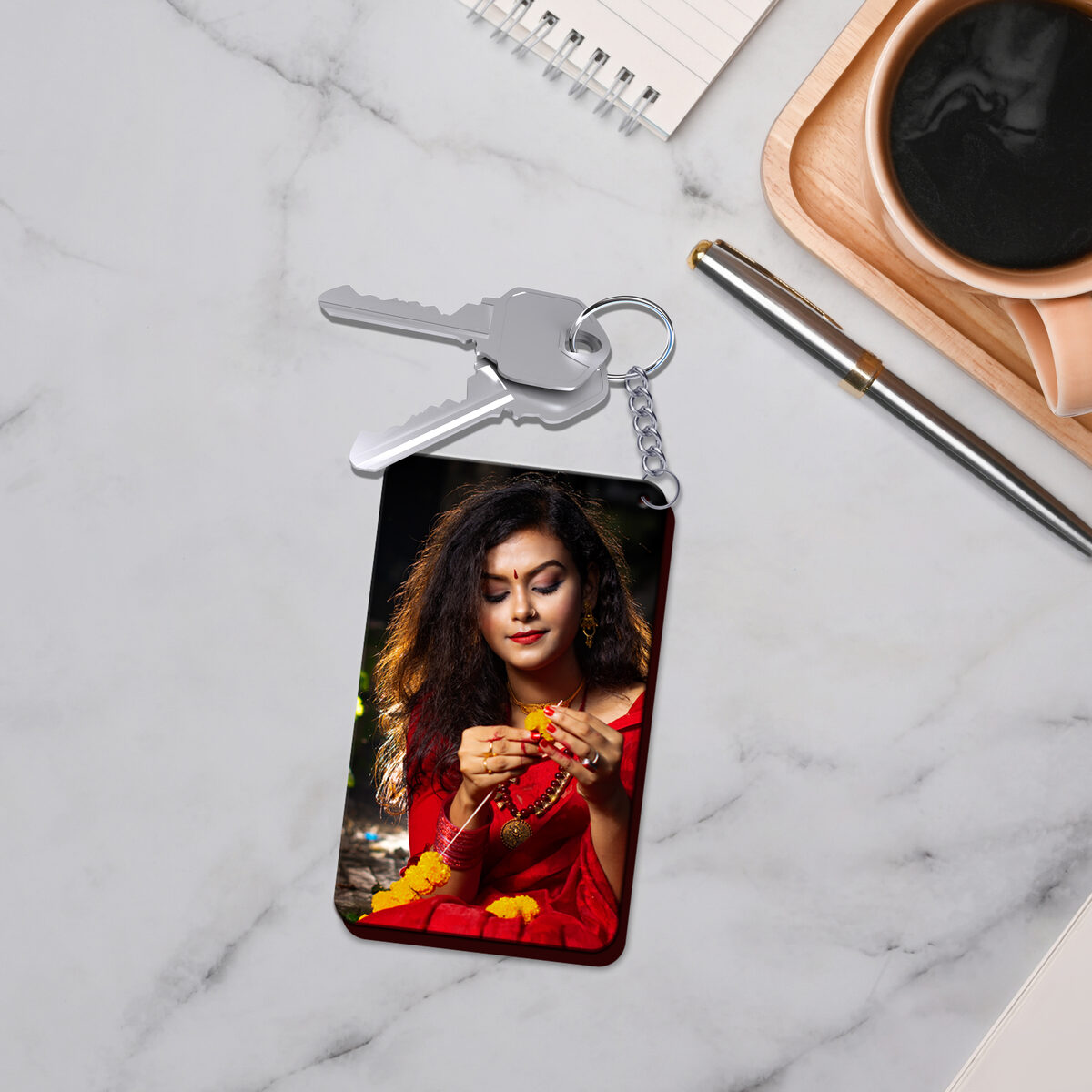 OMGs 4 Photos with 2 Keychains Square Round